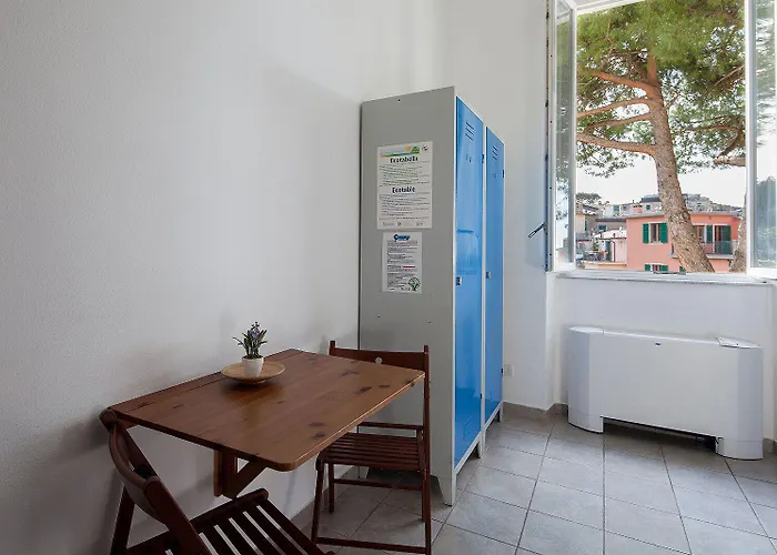 Ostello Corniglia Hostel *