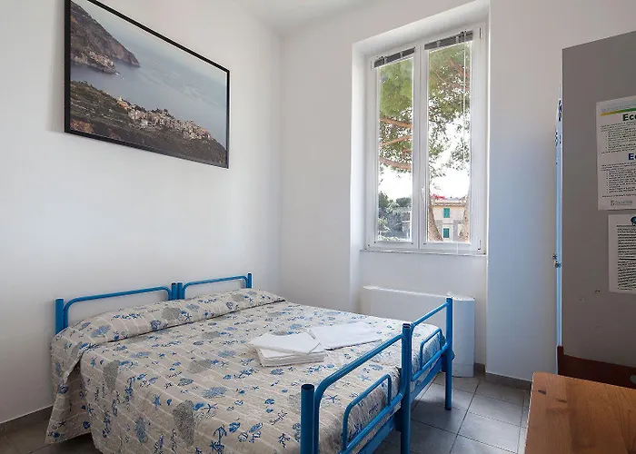 אכסניה Ostello Corniglia