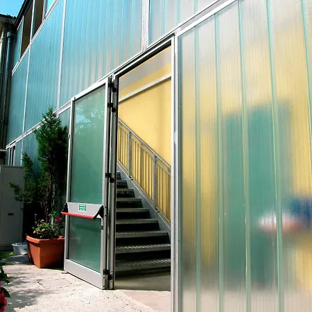 Ostello Corniglia 호스텔 *