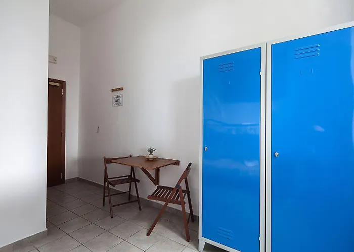 Ostello Corniglia Hostel *