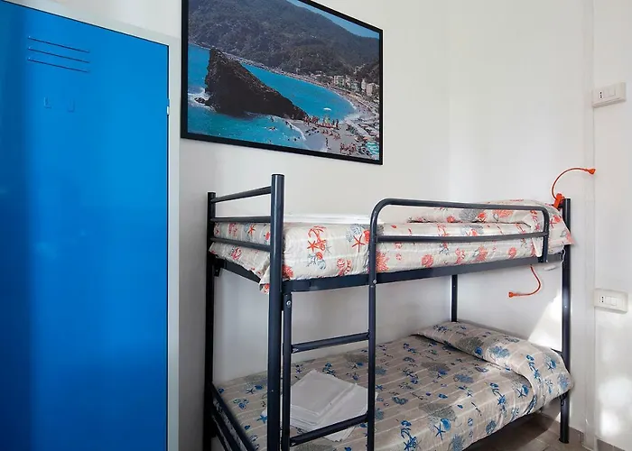 Ostello Corniglia Hostel *